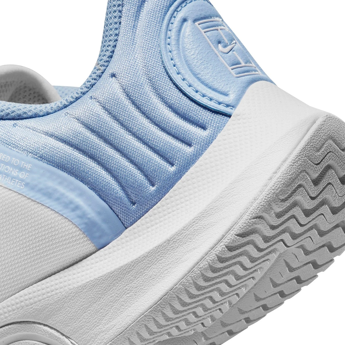 Nike Air Zoom GP Turbo Women's Tennis Shoe (White/Aluminum) 10 Nike Air Zoom GP Turbo Women's Tennis Shoe (White/Aluminum) - Image 8